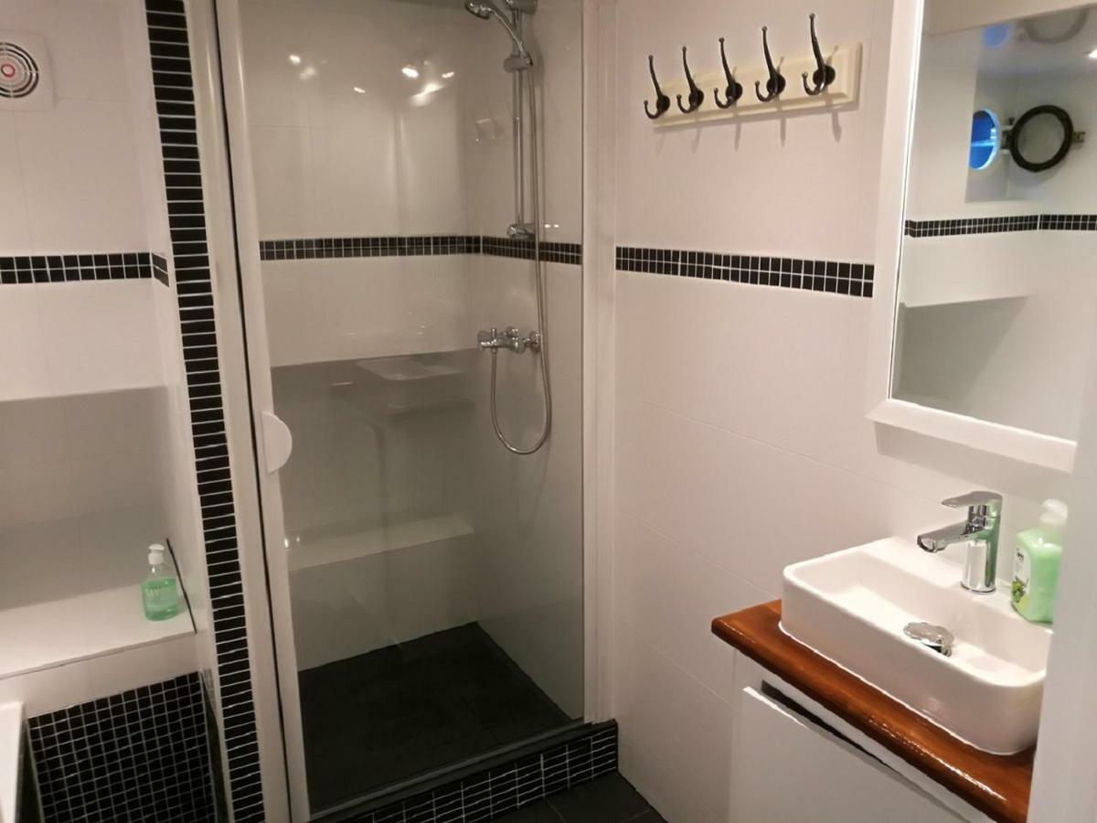 شقة Houseboat Rose أمستردام المظهر الخارجي الصورة